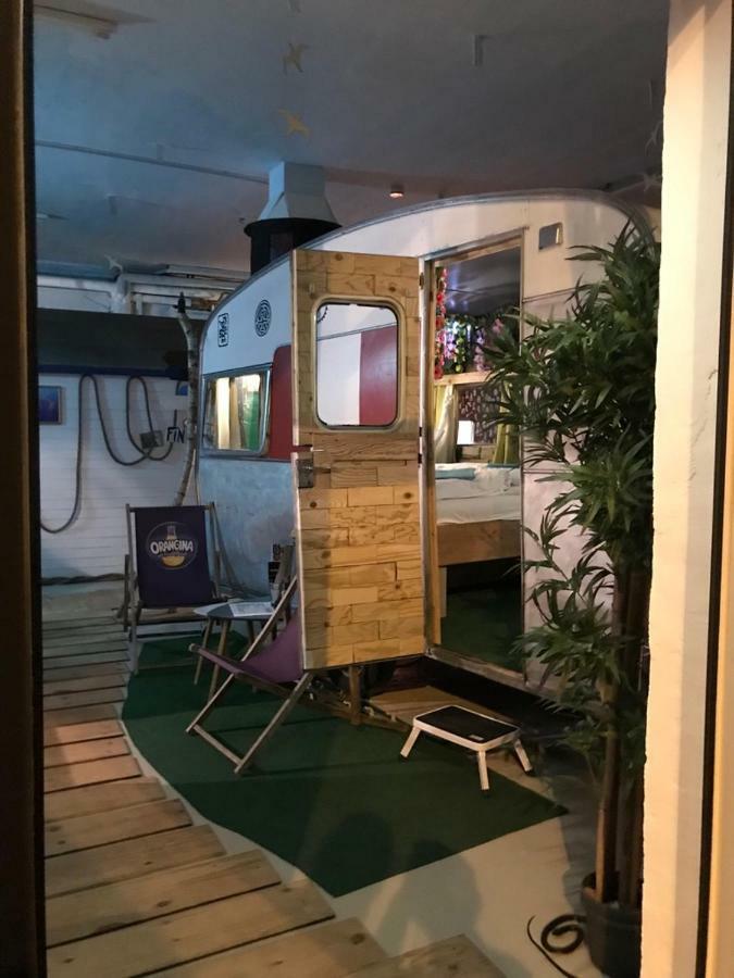 Hafentraum Indoorcampinghostel 不莱梅 外观 照片